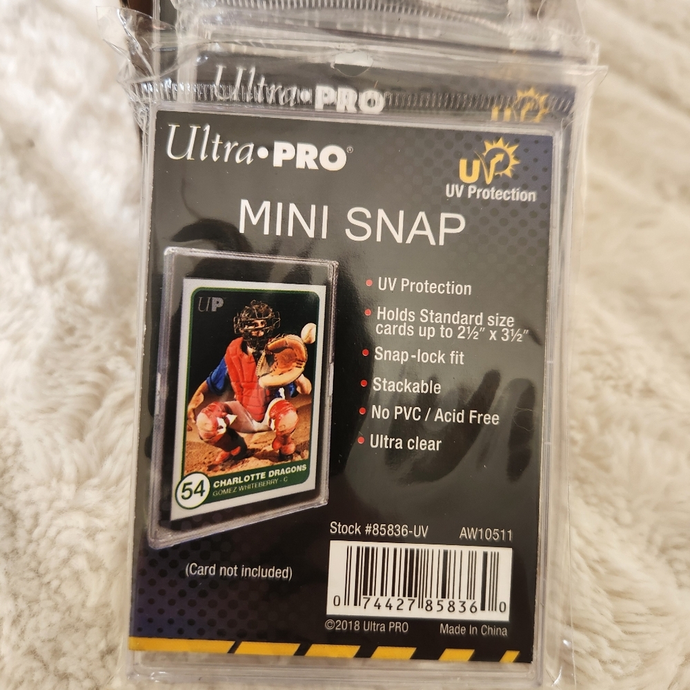 Ultra PRO Mini Snap Card Holder Trading/Baseball Cards - 50 Holders